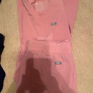 Figs scrubs set. Top and bottoms
